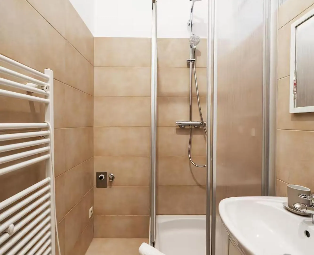 Sonniges Apartment In Top-Lage Viyana 0*,